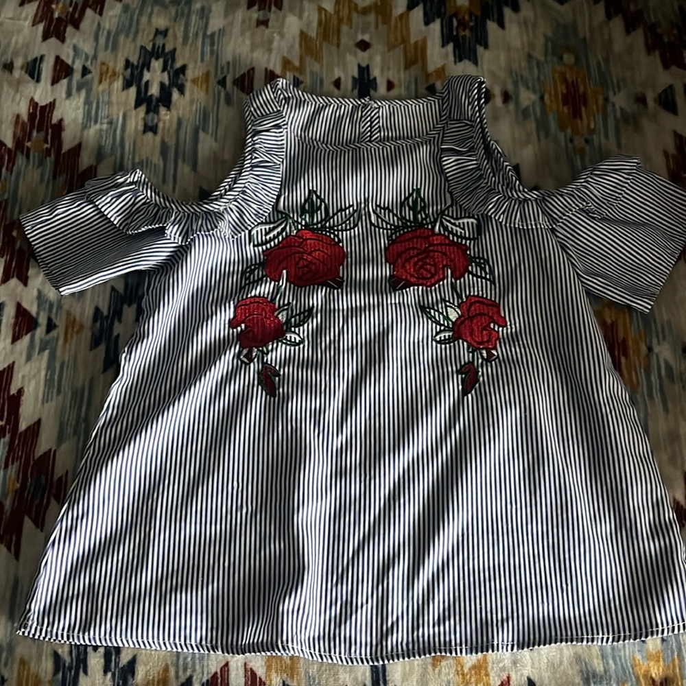 Rose embroidered top